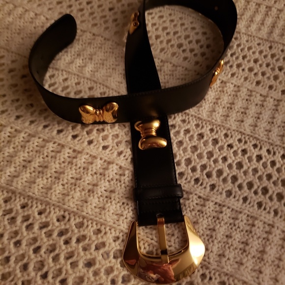 Escada Accessories - 💞ESCADA BLACK LEATHER "BOW" BELT💞